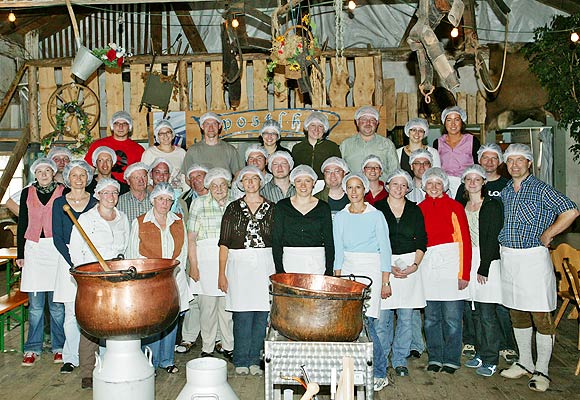 Schaukäsen der Käseschule Allgäu Schaukäsen der Käseschule Allgäu